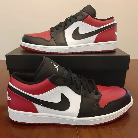 SIZE 9.5 - Nike Air Jordan 1 Low Bred Toe - 553558-612 - AUTHENTIC NEW!! - Picture 3 of 6